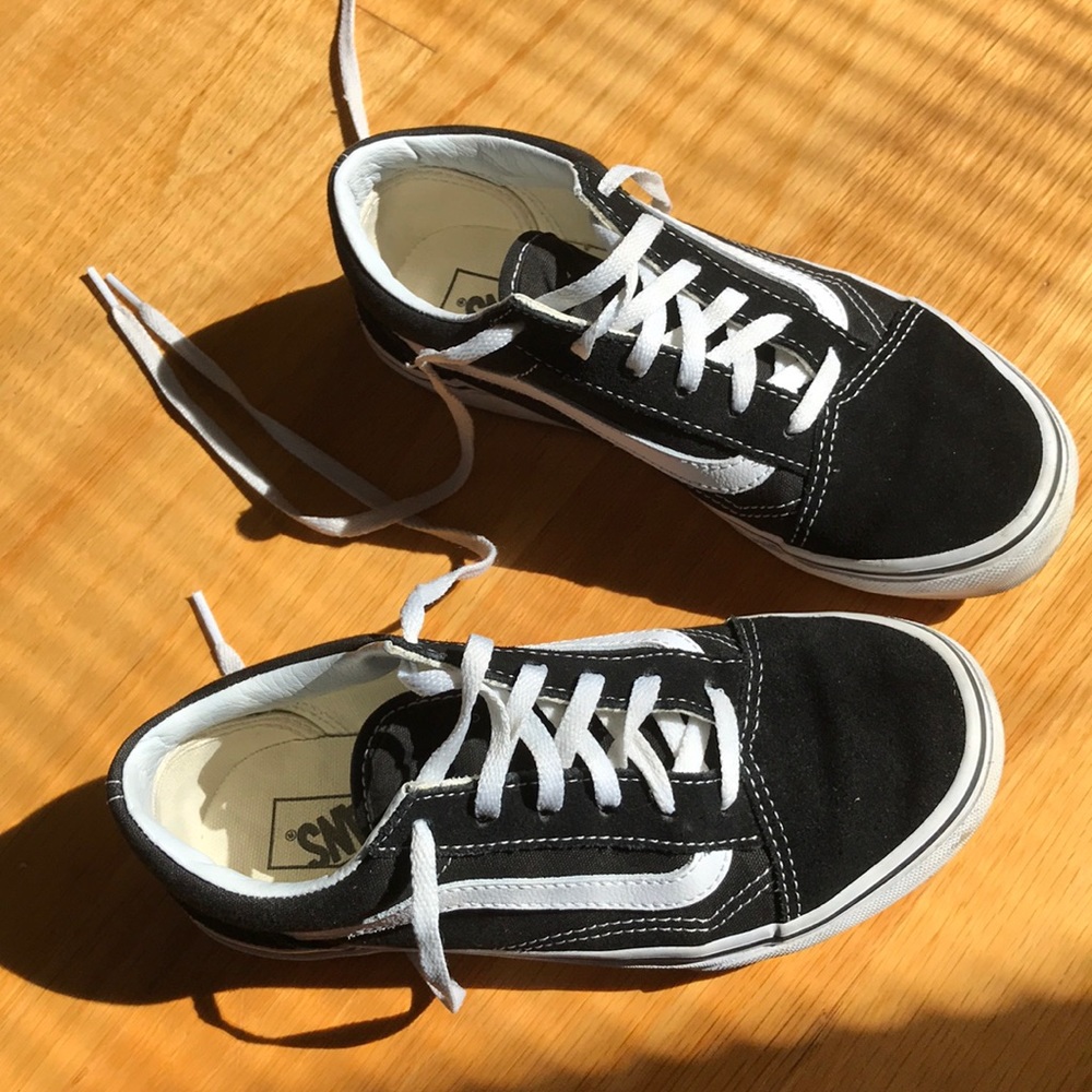 Black old skool vans